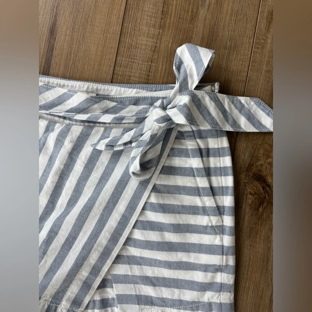 Vineyard Vines preppy coastal crossover striped skirt size 0 blue and white - Picture 4 of 10